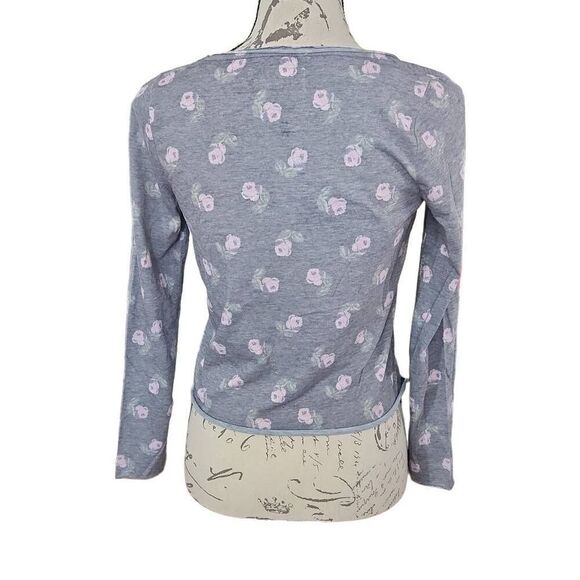Chaser Ladies Soft Gray Long Sleeve Floral Print Crop Top - Size Small - Picture 4 of 6